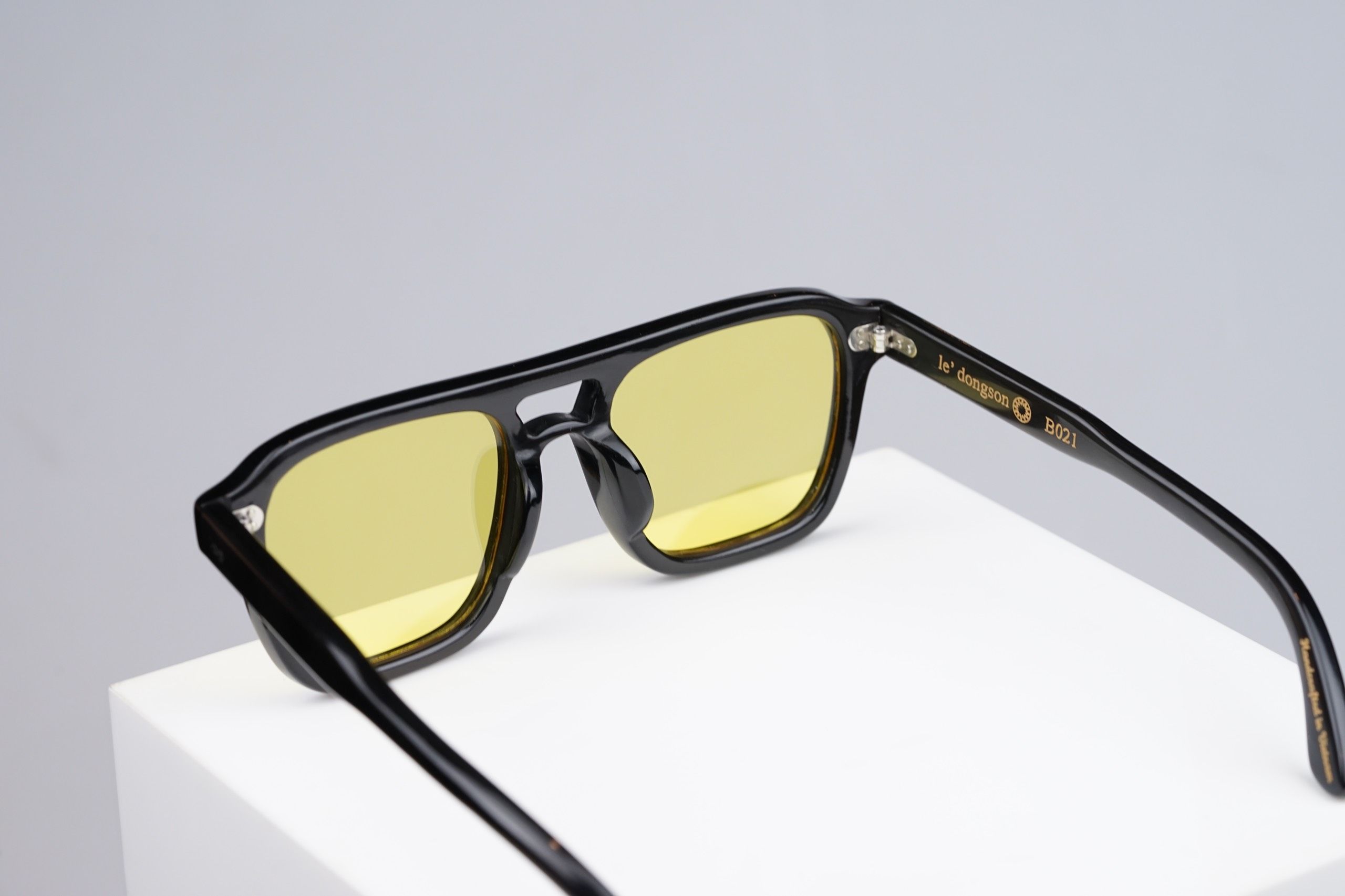 b021-black-shine-3
