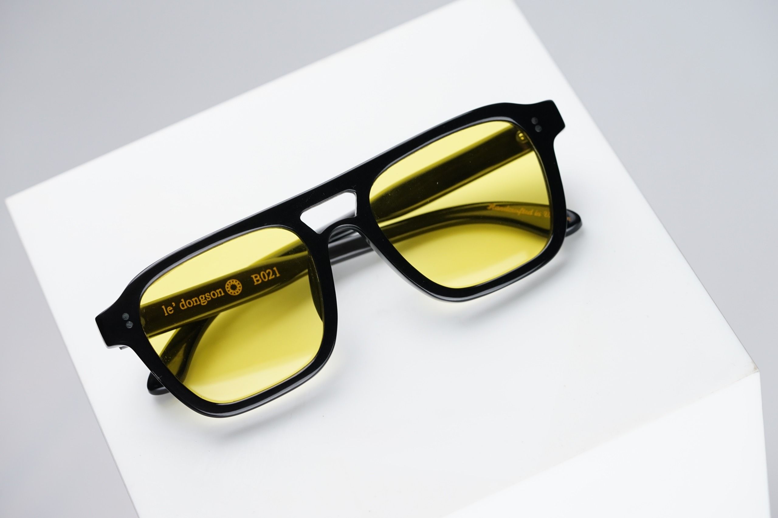 b021-black-shine