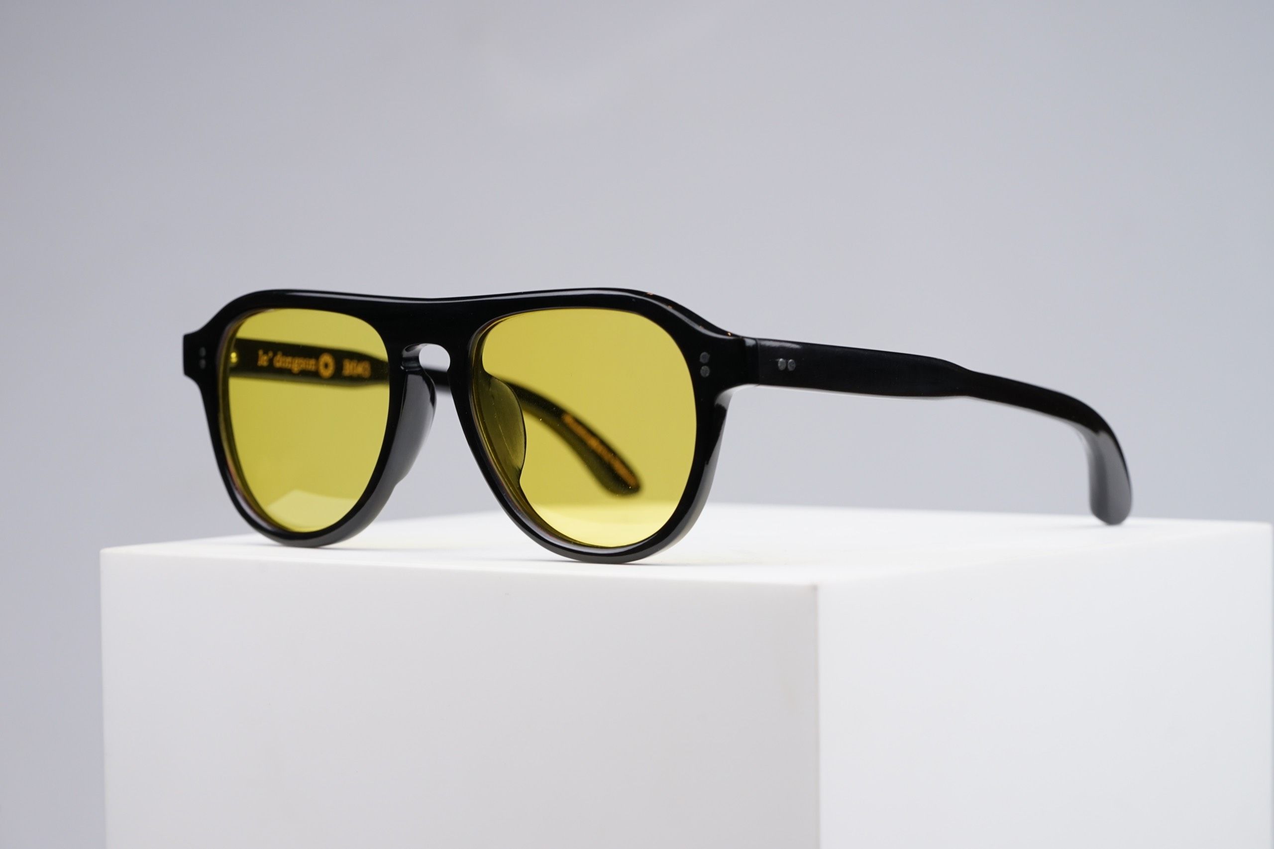 b043-black-shine-2