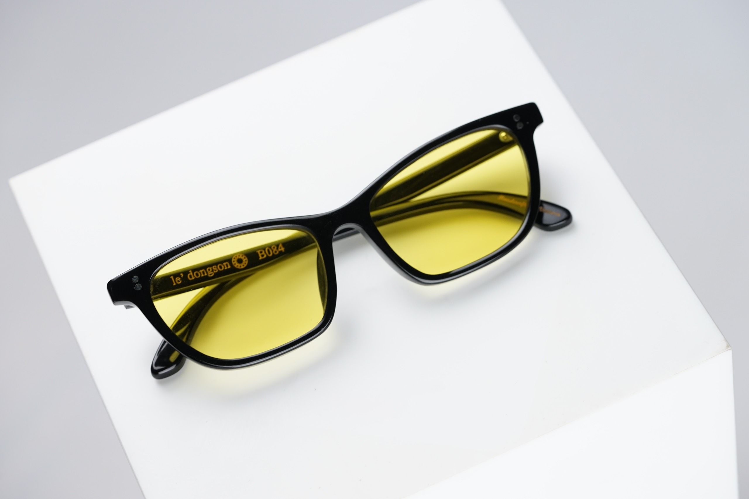 b084-black-shine-2