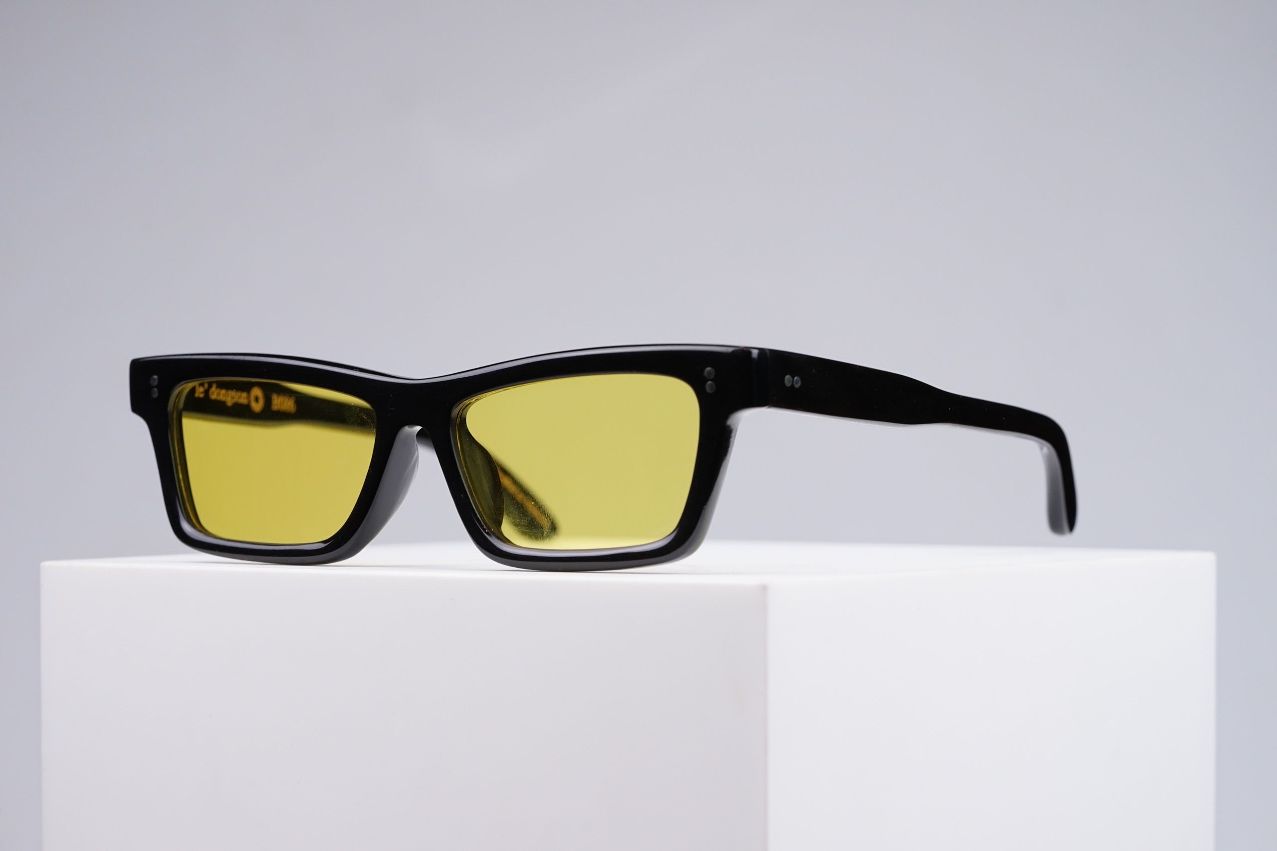 b086-black-shine-1