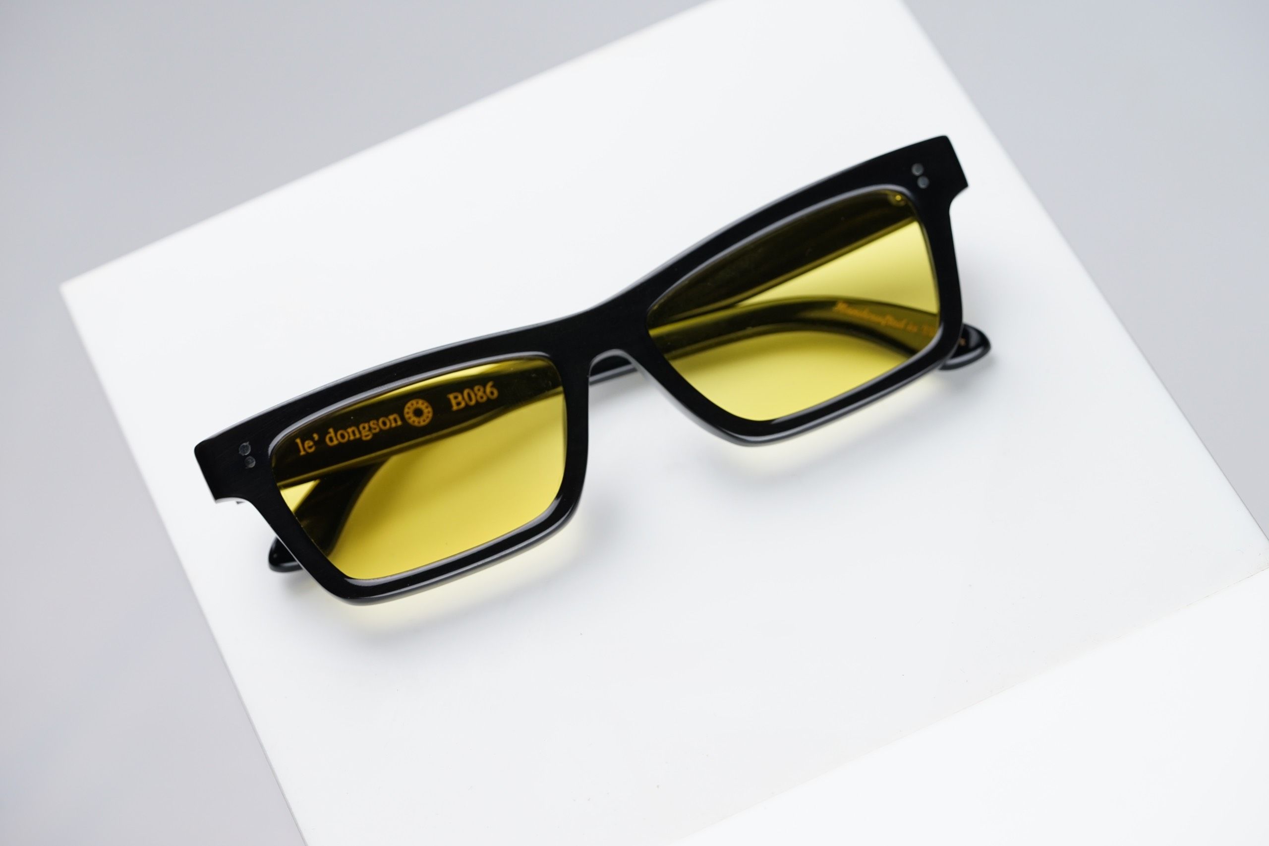 b086-black-shine-2
