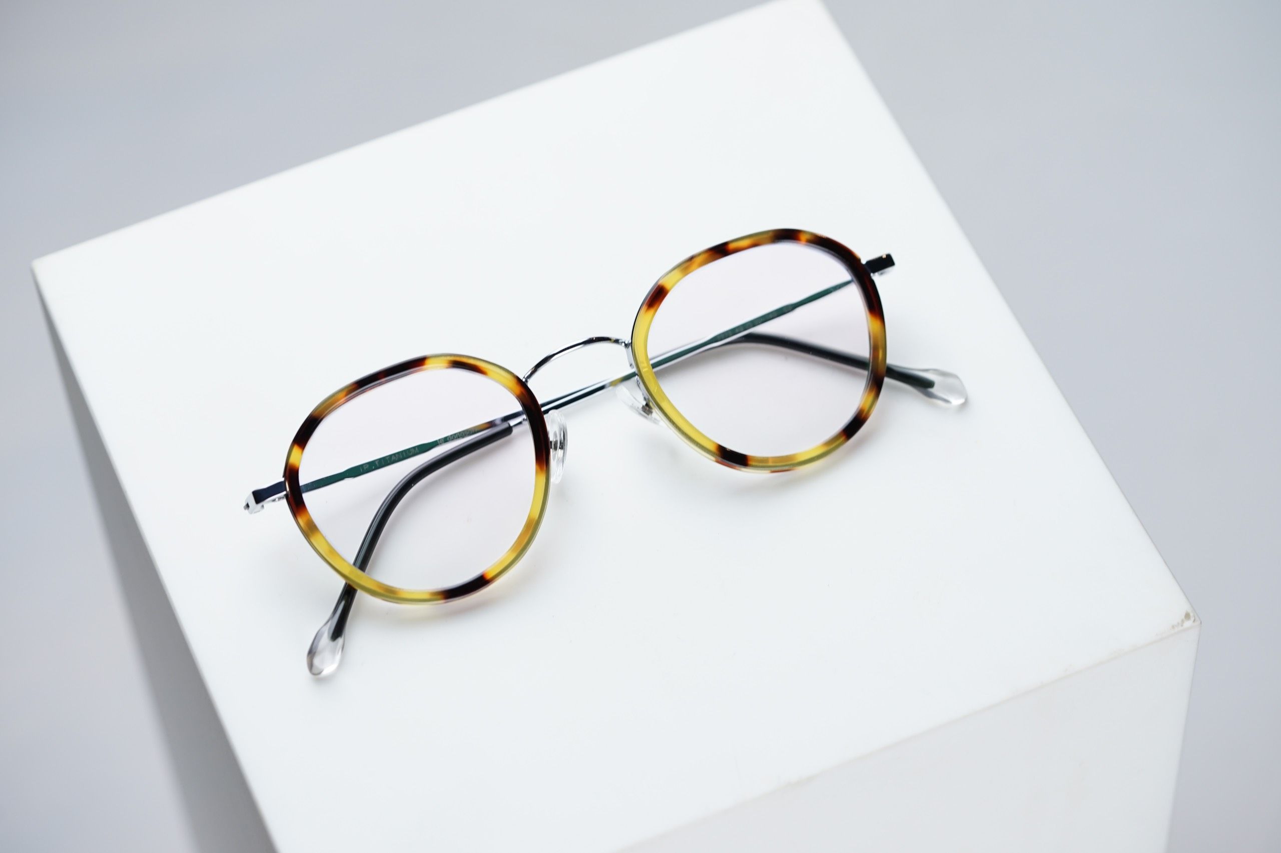 le-dongson-classic-round-classic-havana-tortoise-silver-3