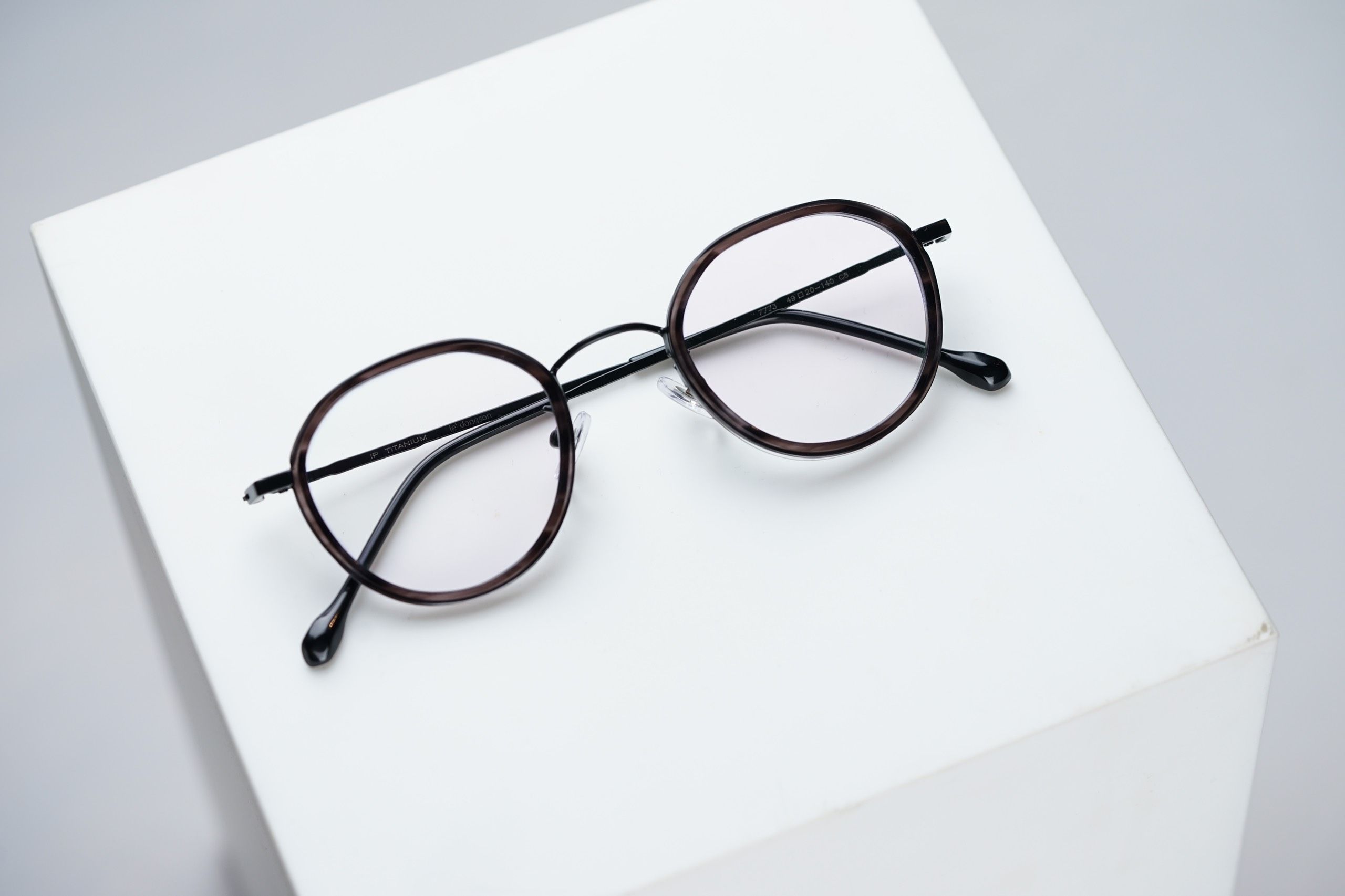 le-dongson-classic-round-grey-tortoise-black-3